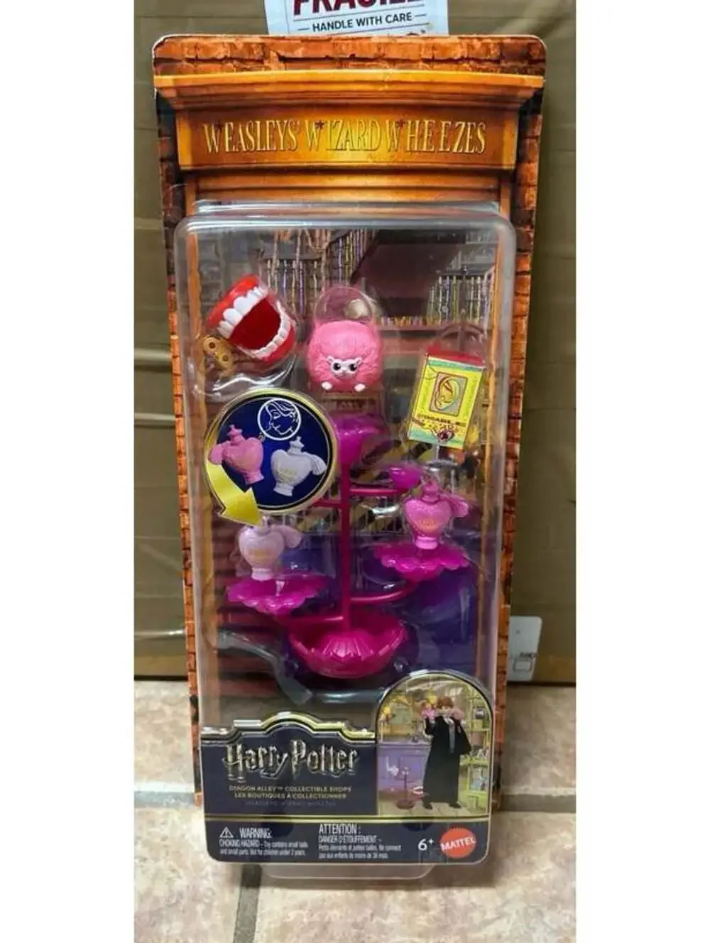 Harry Potter Weasleys’ Wizard Wheezes Diagon Alley Collectible Shop NEW